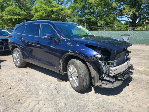 2021 TOYOTA HIGHLANDER