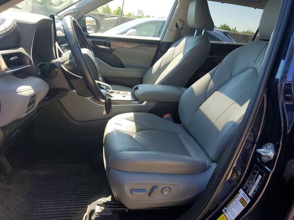 2021 TOYOTA HIGHLANDER