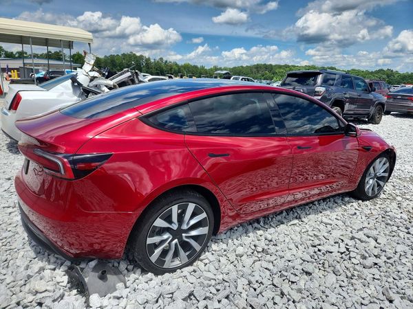 2024 TESLA MODEL 3