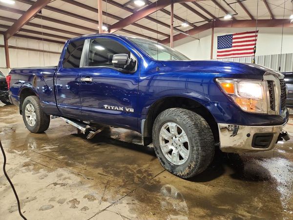 2018 NISSAN TITAN