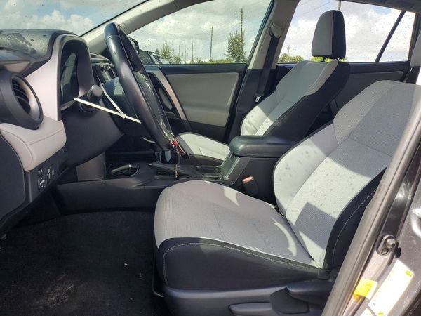 2017 TOYOTA RAV4