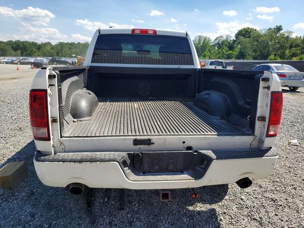 2013 RAM 1500 ST