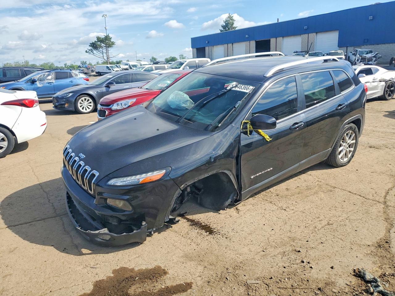 2017 JEEP CHEROKEE — Front 3/4
