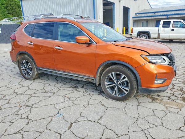 2018 NISSAN ROGUE — Passenger 3/4