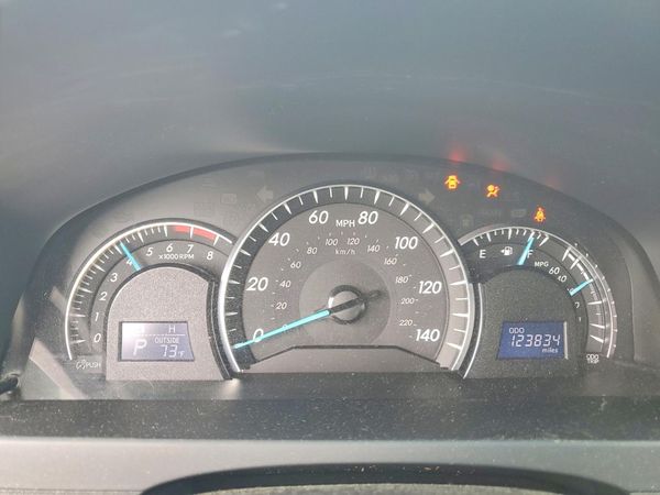 2014 TOYOTA CAMRY