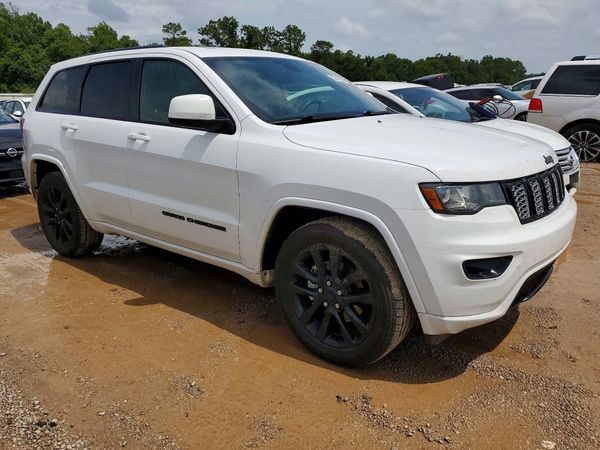2018 JEEP GRAND CHEROKEE Laredo
