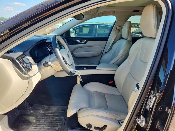 2019 VOLVO XC60 Inscription