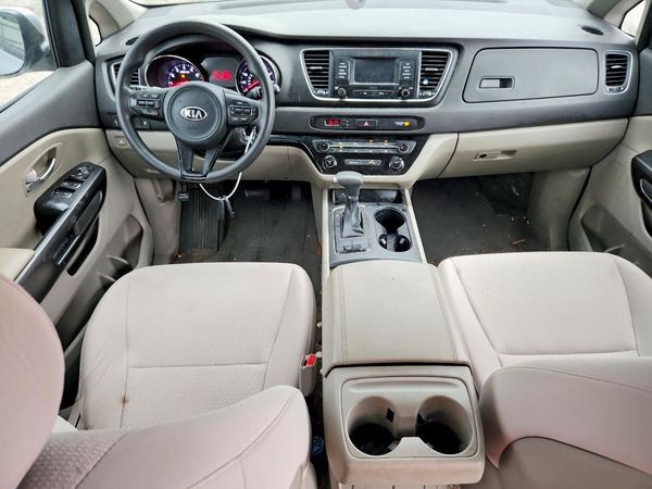 2017 KIA SEDONA L