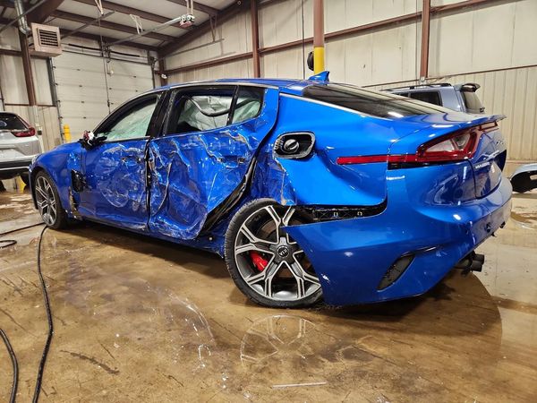 2021 KIA STINGER GT2