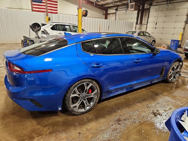 2021 KIA STINGER GT2