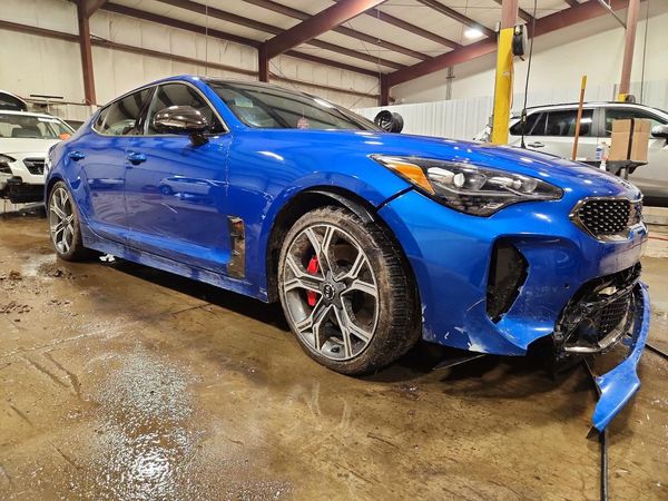 2021 KIA STINGER GT2
