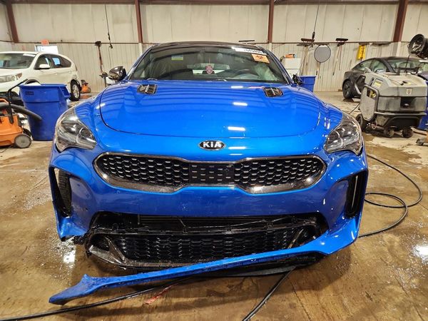 2021 KIA STINGER GT2