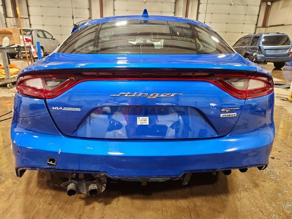 2021 KIA STINGER GT2