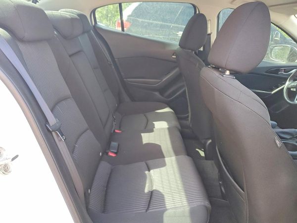 2014 MAZDA 3 Touring/GS