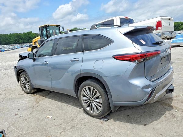 2021 TOYOTA HIGHLANDER Platinum