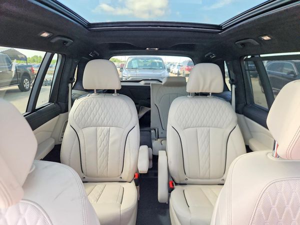 2020 BMW X7