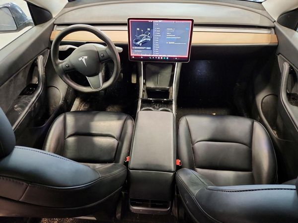 2020 TESLA MODEL Y