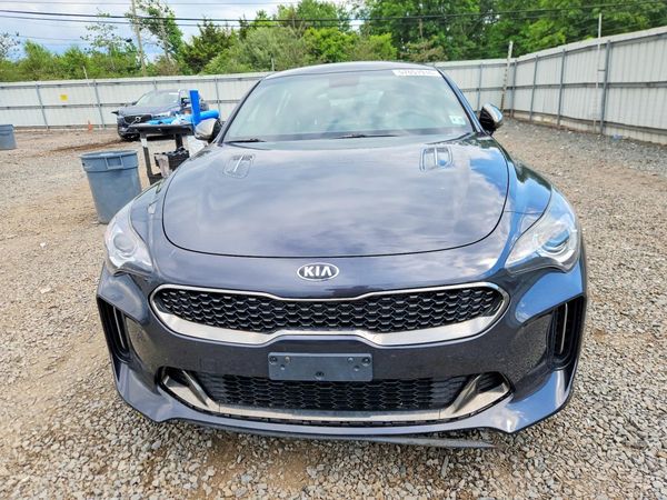2020 KIA STINGER Base