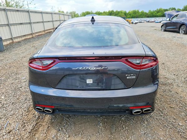 2020 KIA STINGER Base