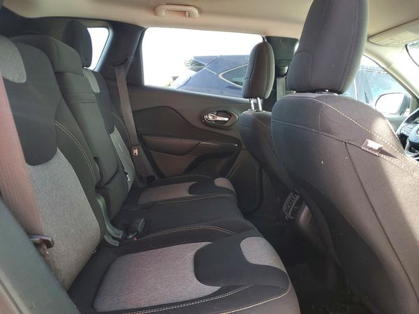 2016 JEEP CHEROKEE SPORT 4X4