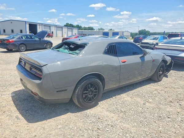 2018 DODGE CHALLENGER SXT