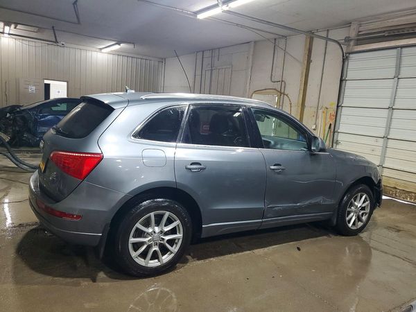 2012 AUDI Q5 Premium Plus