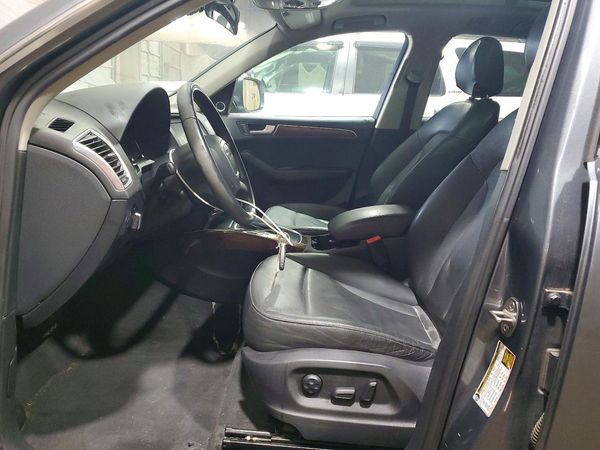 2012 AUDI Q5 Premium Plus