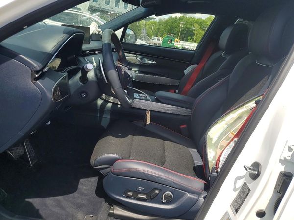 2024 GENESIS GV70