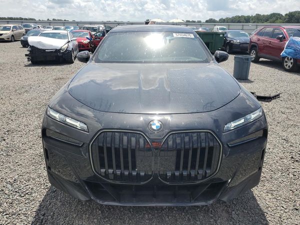 2026 BMW 760 xDrive