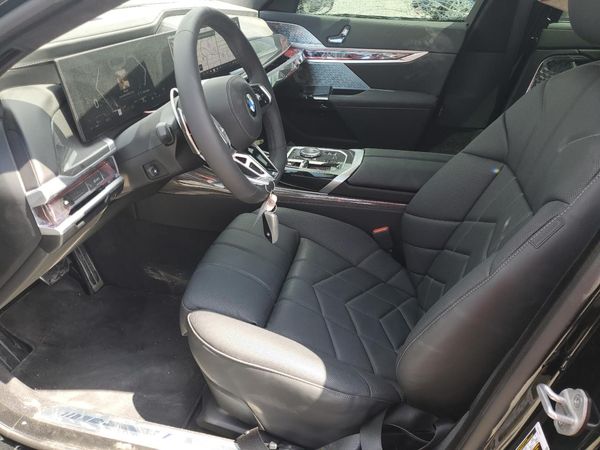 2026 BMW 760 xDrive