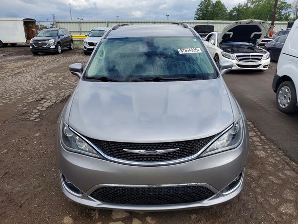 2017 CHRYSLER PACIFICA Touring L Plus