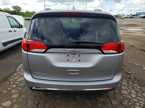 2017 CHRYSLER PACIFICA Touring L Plus