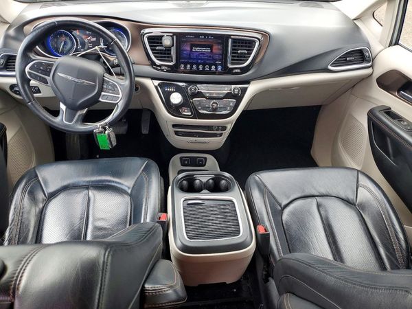 2017 CHRYSLER PACIFICA Touring L Plus