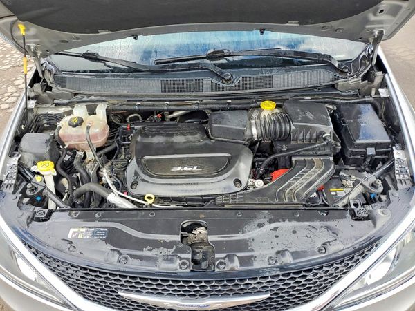 2017 CHRYSLER PACIFICA Touring L Plus