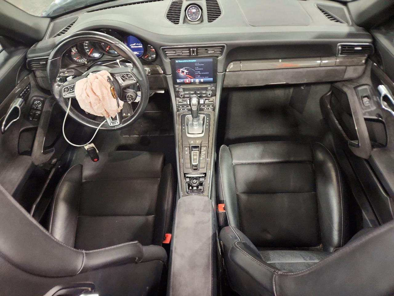 2018 PORSCHE 911
