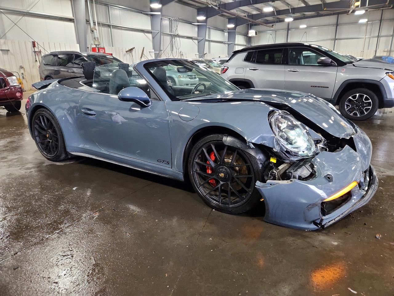2018 PORSCHE 911