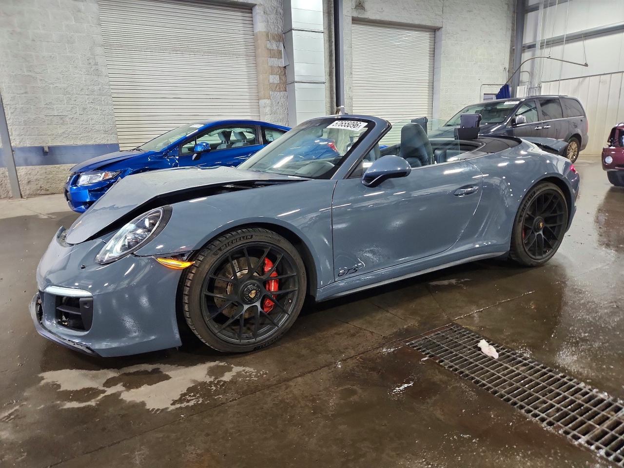 2018 PORSCHE 911