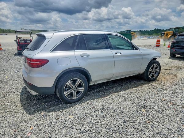 2019 MERCEDES-BENZ GLC GLC 300-4M