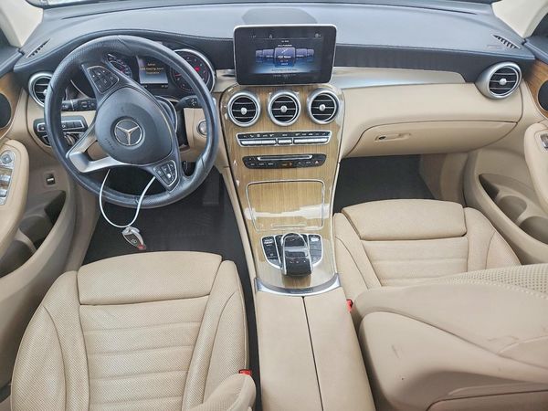 2019 MERCEDES-BENZ GLC GLC 300-4M