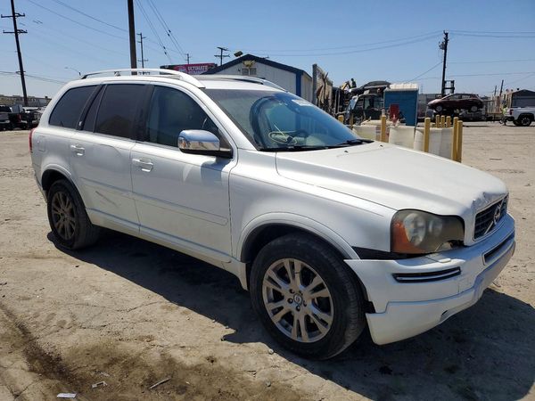 2014 VOLVO XC90