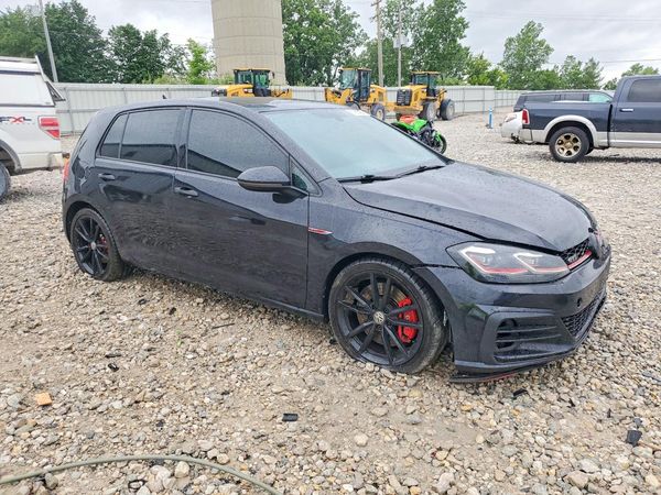 2018 VOLKSWAGEN GTI