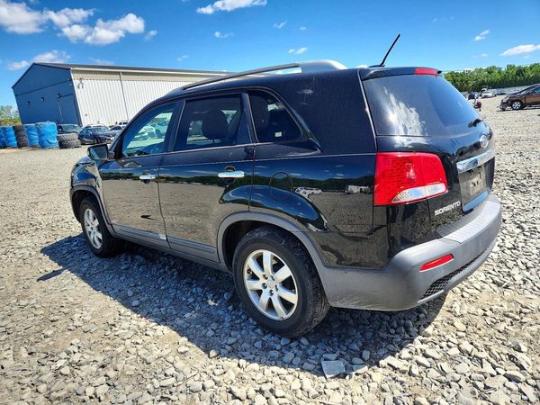2013 KIA SORENTO Base / LX