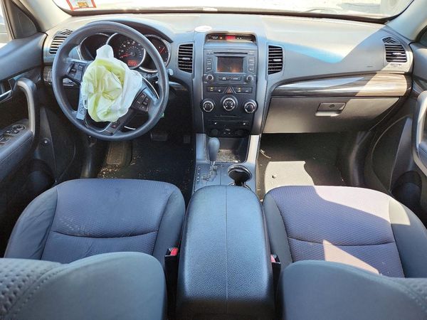 2013 KIA SORENTO Base / LX