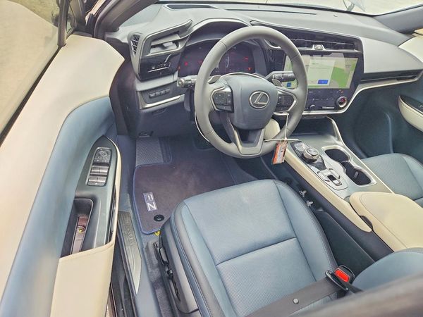 2024 LEXUS RZ 300e