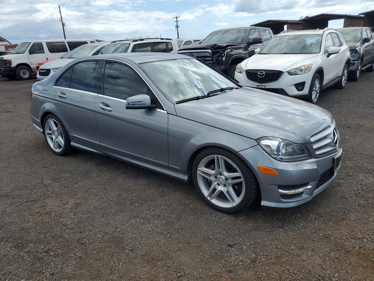 2013 MERCEDES-BENZ C C250