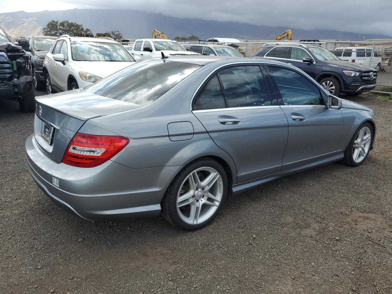 2013 MERCEDES-BENZ C C250