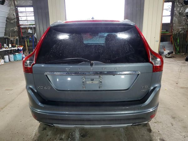 2016 VOLVO XC60