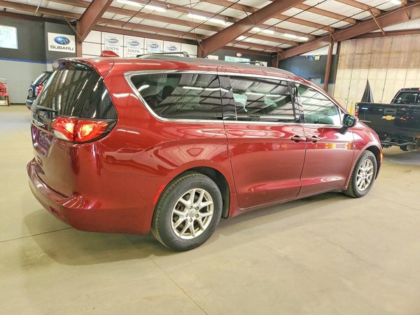 2020 CHRYSLER VOYAGER LXI