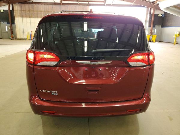 2020 CHRYSLER VOYAGER LXI