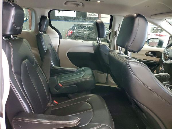 2020 CHRYSLER VOYAGER LXI